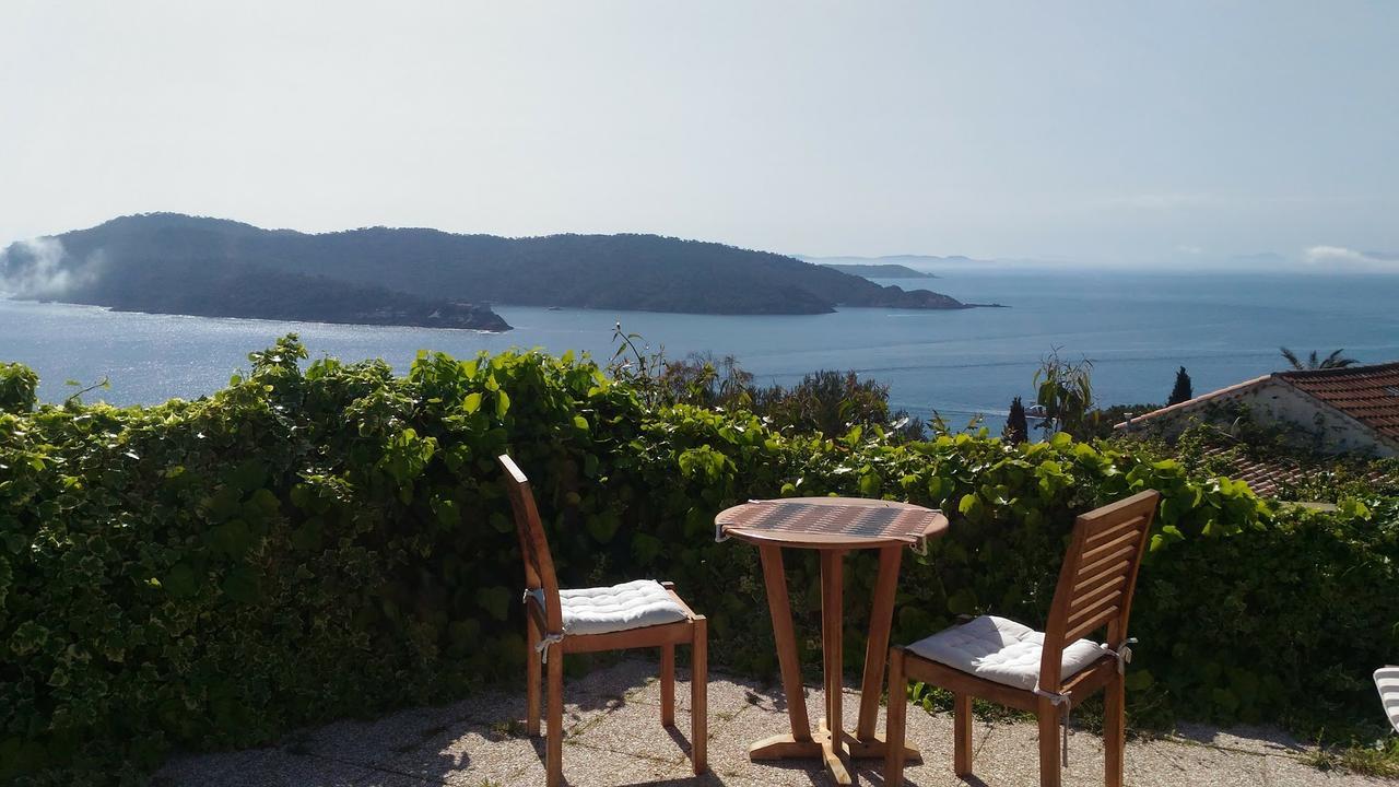 الشقق الفندقية Île du Levantفي  La Coccinelle المظهر الخارجي الصورة